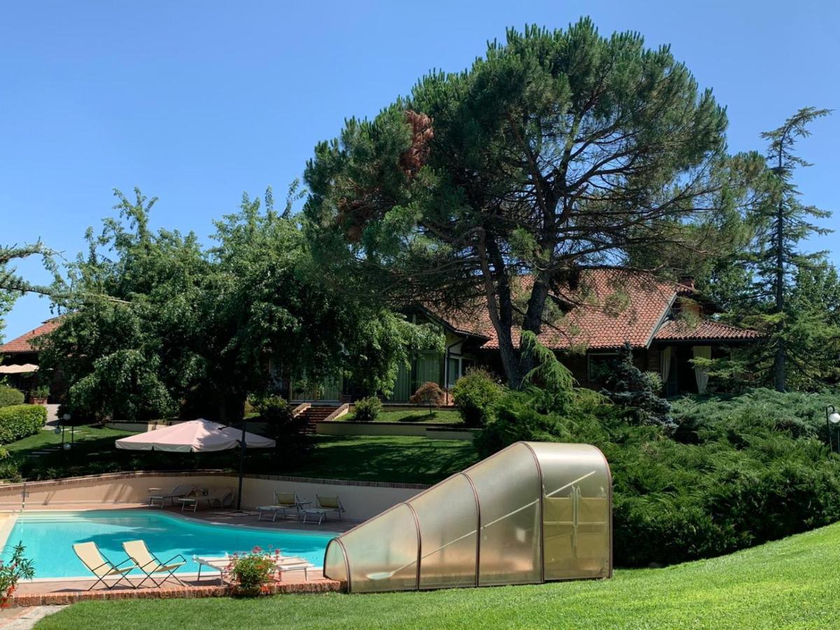 Tenuta Degli Angeli Rossi アスティ エクステリア 写真
