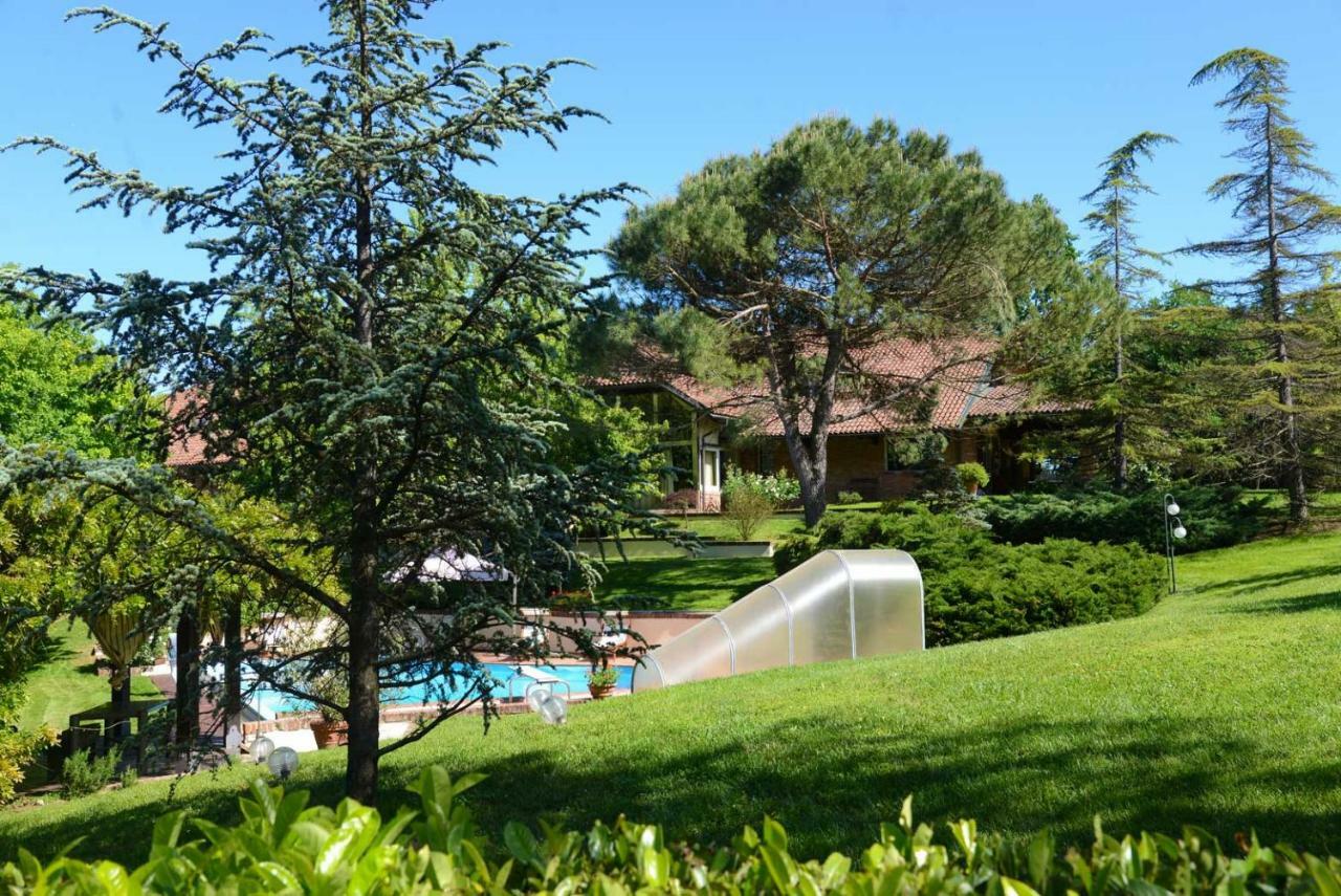 Tenuta Degli Angeli Rossi アスティ エクステリア 写真